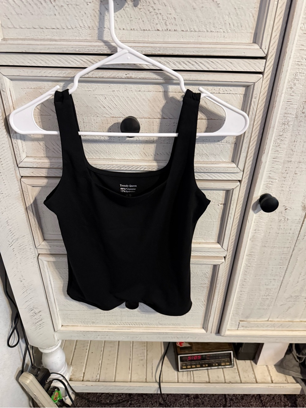 Women's Black Scoop Neck Tank Top